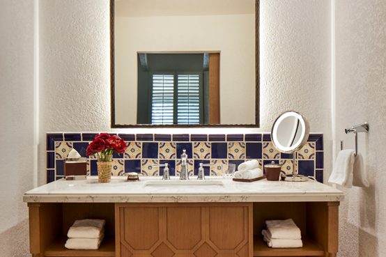 King Resort Casita with Fireplace - Image 2