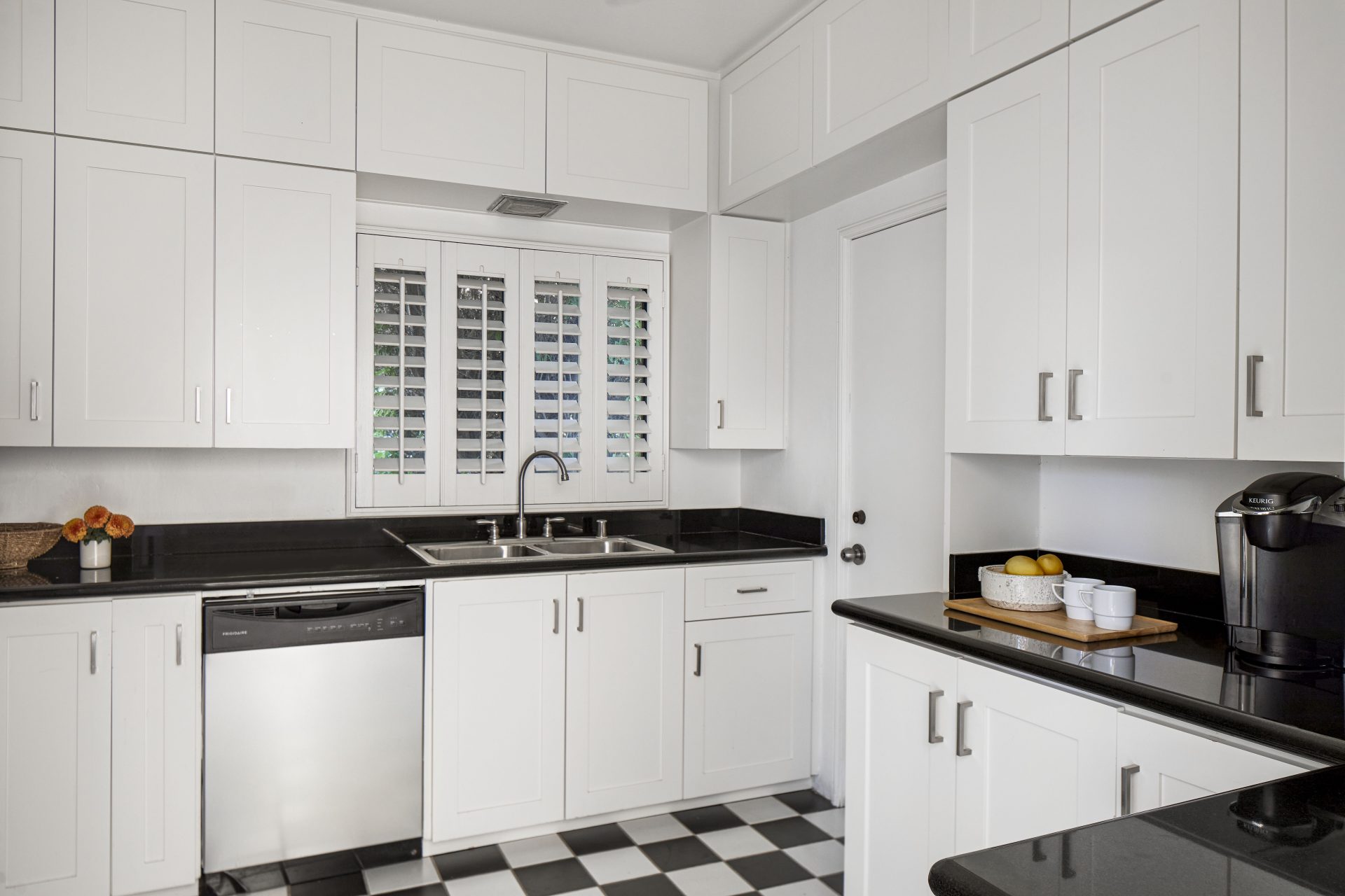 Two-Bedroom Arzner Suite Two King Bedrooms - Image 6