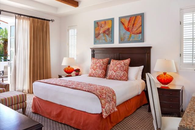 King Spa-Villa Suite Plus Queen Sofa Bed - Image 1